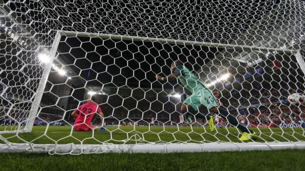 2016-06-25t213618z_1156449051_lr1ec6p1o07xg_rtrmadp_3_soccer-euro-cro-por_reuters