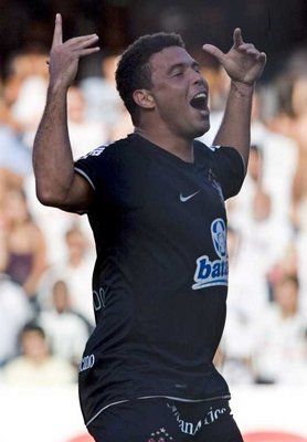 رونالدو استعاد ذكرياته الجميلة مع كورنثيانز