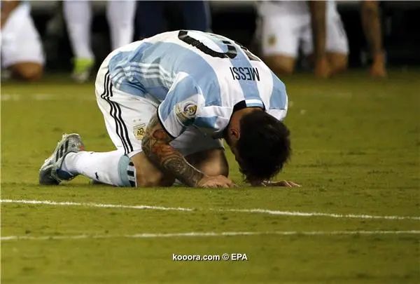 ?i=epa%2fsoccer%2f2016-06%2f2016-06-27%2f2016-06-27-05393719_epa