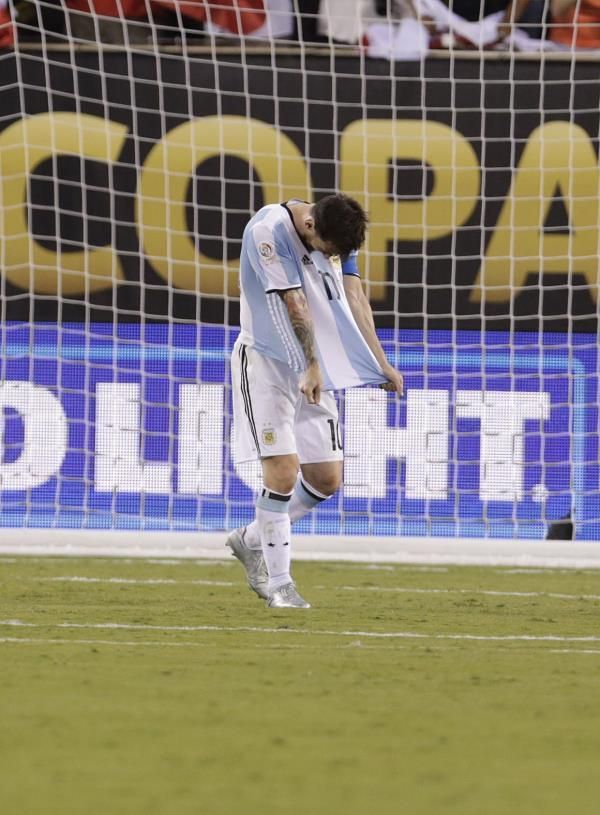 2016-06-27t032138z_528894994_nocid_rtrmadp_3_soccer-2016-copa-america-centenario-argentina-at-chile_reuters