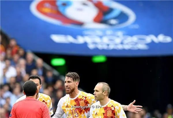 ?i=epa%2fsoccer%2f2016-06%2f2016-06-27%2f2016-06-27-05394786_epa