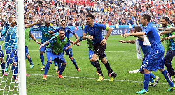 لاعبو ايطاليا بعد مباراة أمس