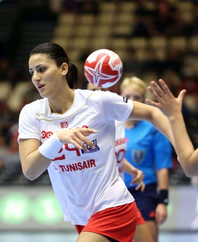 ايناس الخويلدي