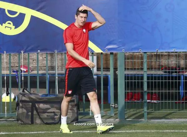 ?i=reuters%2f2016-06-29%2f2016-06-29t165209z_1703152083_lr1ec6t1aun7z_rtrmadp_3_-soccer-euro-pol_reuters