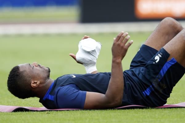 2016-06-29t175708z_10475991_lr1ec6t1duxel_rtrmadp_3_soccer-euro-fra_reuters