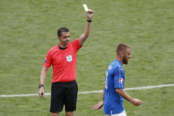 2016-06-17t142709z_109175229_mt1aci14442068_rtrmadp_3_soccer-euro-ita-swe_reuters