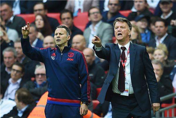 جيجز ولويس فان جال