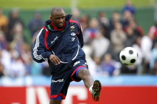 2008-06-05t173041z_01_chp08_rtrnsrp_0_euro-soccer-france_reuters