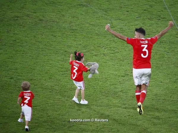 ?i=reuters%2f2016-07-01%2f2016-07-01t211045z_734242989_lr1ec711mtngv_rtrmadp_3_soccer-euro-wal-bel_reuters