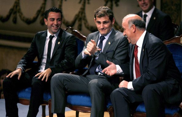 تشافي مع ديل بوسكي وكاسياس