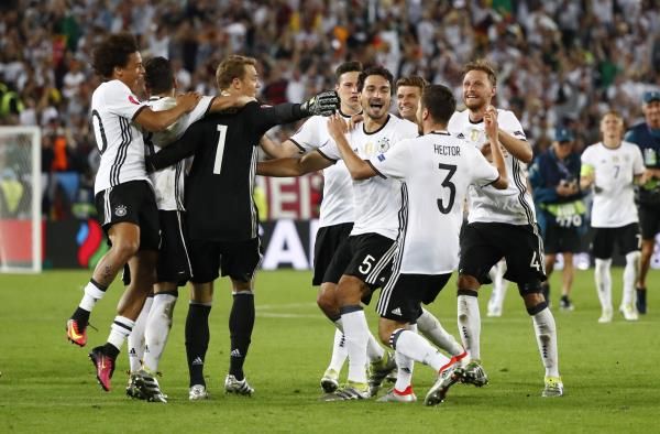 2016-07-02t215422z_110498062_mt1aci14467643_rtrmadp_3_soccer-euro-ger-ita_reuters