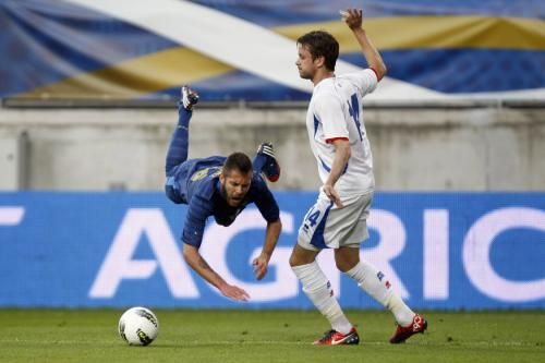 2012-05-27t192626z_01_chp01_rtridsp_3_soccer-friendly_reuters