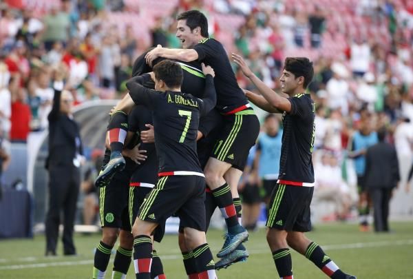 2015-10-11t004248z_1009178732_nocid_rtrmadp_3_soccer-concacaf-olympic-qualifying_reuters