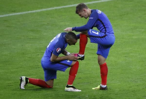 2016-07-03t195853z_419907904_lr1ec731jhvp5_rtrmadp_3_soccer-euro-fra-ice_reuters