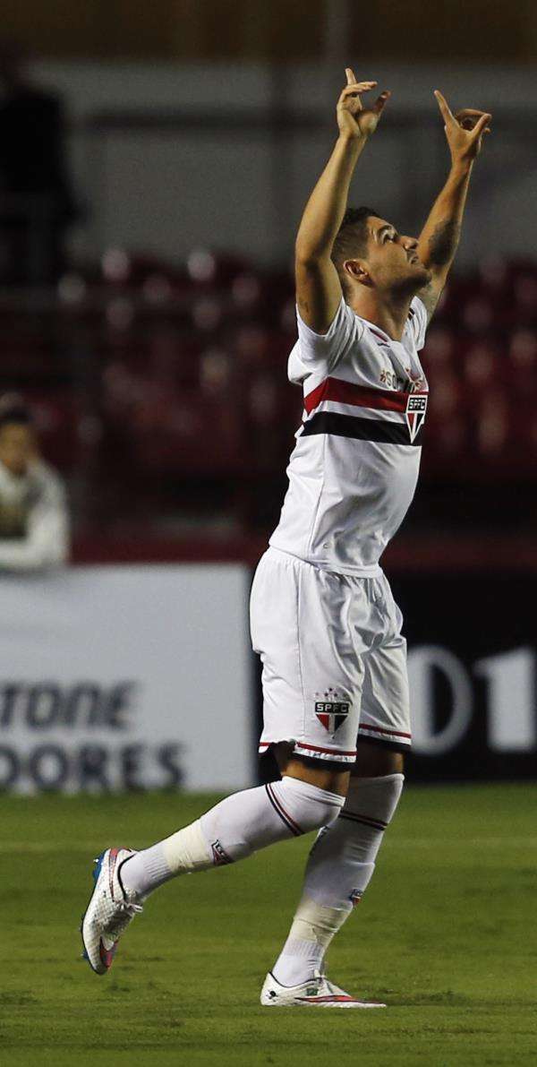 2015-02-26t013357z_1591199703_gm1eb2q0qho01_rtrmadp_3_soccer-libertadores_reuters