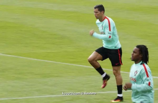 ?i=reuters%2f2016-07-04%2f2016-07-04t092449z_502248590_lr1ec740q53v6_rtrmadp_3_soccer-euro-por_reuters