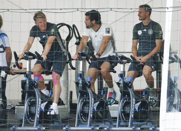 2016-07-05t094631z_1247532112_lr1ec750r5900_rtrmadp_3_soccer-euro-ger_reuters