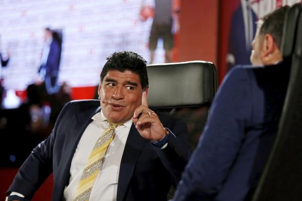 2015-05-04t193028z_104368504_gf10000084065_rtrmadp_3_soccer-asia-forum-maradona_reuters