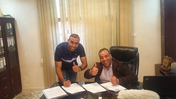 ابوصالح يوقع للعميد