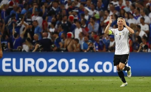 باستيان شفاينشتايجر	