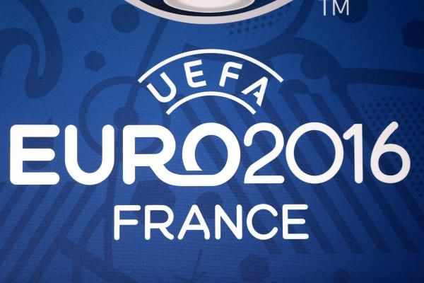 2016-04-20t140609z_581249441_d1aeszlxanaa_rtrmadp_3_soccer-euro-refereeing_reuters