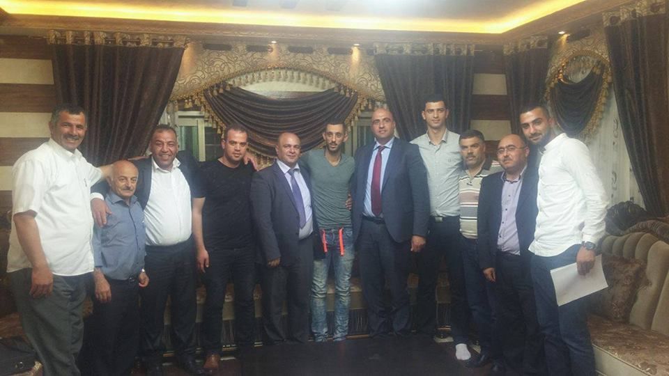 شباب الخليل يضم توفسق علي وأشرف  نعمان