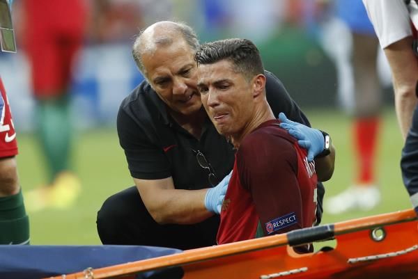 2016-07-10t200107z_111182467_mt1aci14477285_rtrmadp_3_soccer-euro-por-fra_reuters