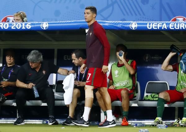2016-07-10t205806z_111185886_mt1aci14477478_rtrmadp_3_soccer-euro-por-fra_reuters