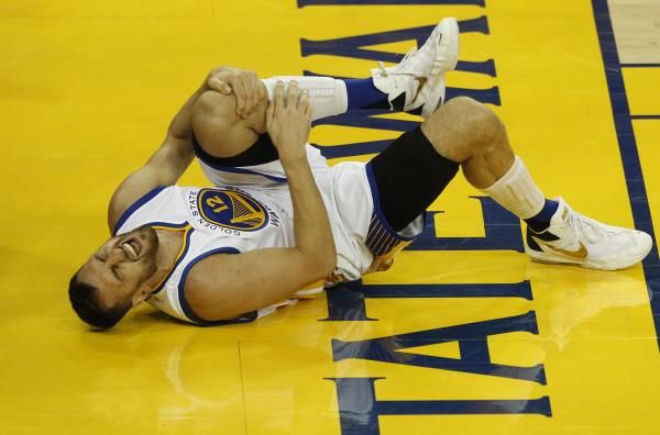 2016-06-14t031019z_2117424288_nocid_rtrmadp_3_nba-finals-cleveland-cavaliers-at-golden-state-warriors_reuters