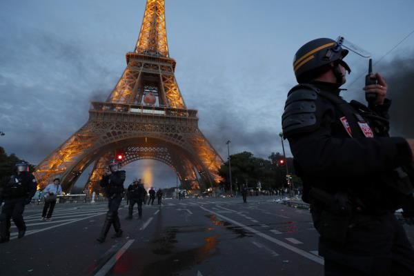 2016-07-10t201600z_1131777108_lr1ec7a1kad4a_rtrmadp_3_soccer-france-zone_reuters