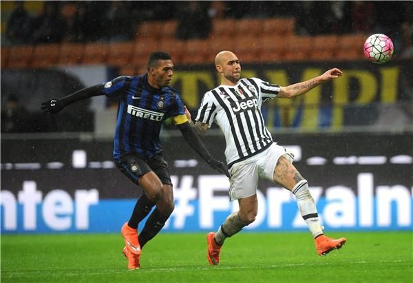 سيموني زازا