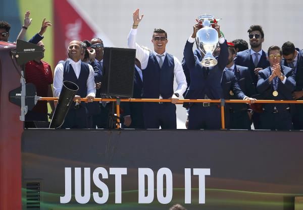 2016-07-11t130203z_1747450178_lr1ec7b1074j0_rtrmadp_3_soccer-euro_reuters