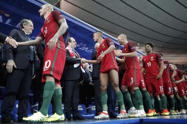 من تتويج المنتخب البرتغالي 