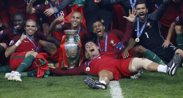 2016-07-10t221958z_111190798_mt1aci14478016_rtrmadp_3_soccer-euro-por-fra_reuters