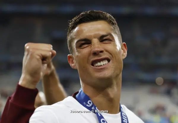 ?i=reuters%2f2016-07-10%2f2016-07-10t220819z_111190099_mt1aci14477960_rtrmadp_3_soccer-euro-por-fra_reuters