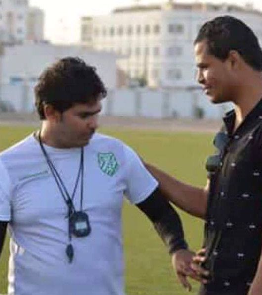 الاسعد الدريدي اليوم صحبة المهاجم هشام السيفي الذي مدد عقده مع الملعب القابسي  