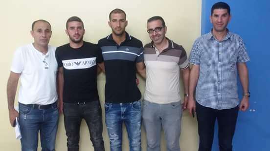 أهلي الخليل يقدم لاعبيه زبيدات وأبو ريا