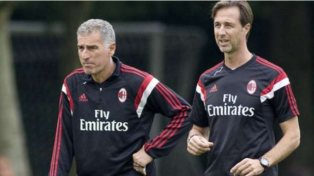  تاسوتي (يسار)