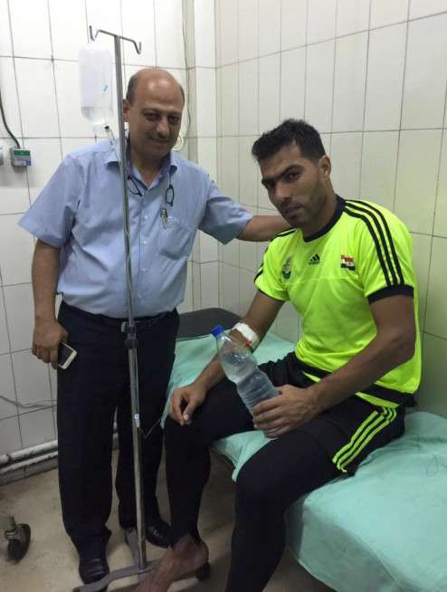 مصعب البلحوس بعد نجاته من الموت