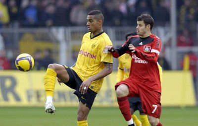 كيفن برنس بواتينج صاحب قميص الاصفر