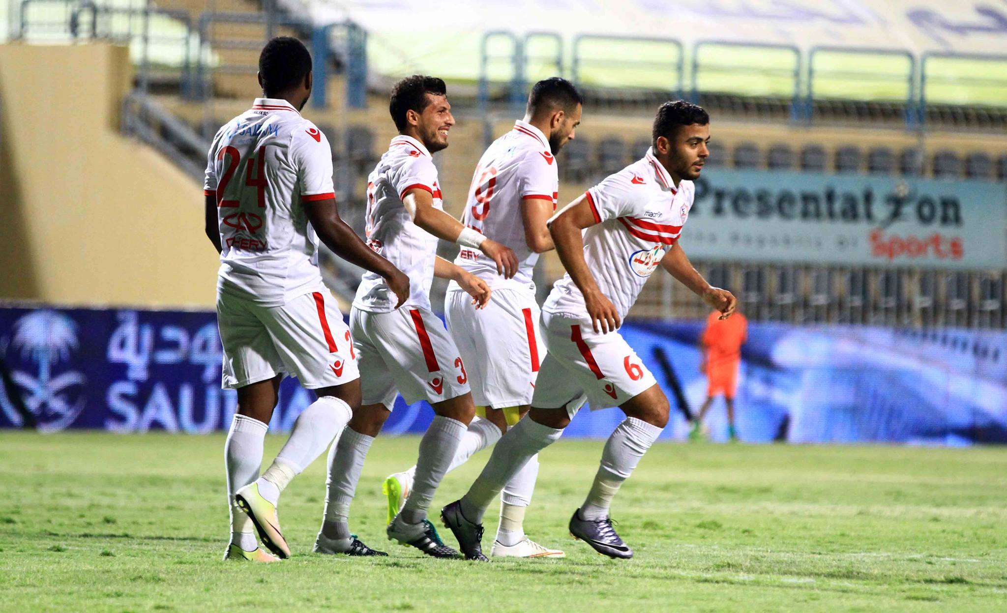 عبدالخالق يحتفل بهدفه أمس