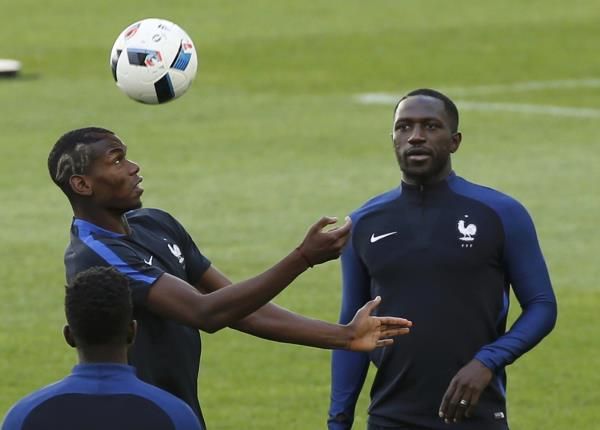 2016-06-14t173020z_706302748_lr1ec6e1cm9hh_rtrmadp_3_soccer-euro-fra_reuters