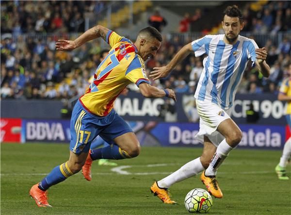  رودريجو مورينو (يسار)