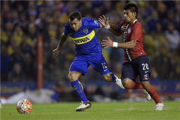 كارلوس تيفيز