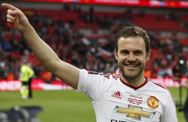 2016-05-21t195436z_106862076_mt1aci14396675_rtrmadp_3_soccer-england-cry-munfacupfinal_reuters