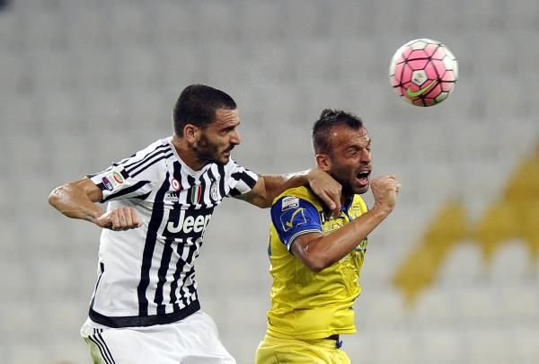 2015-09-12t191034z_248478076_gf10000203401_rtrmadp_3_soccer-italy_reuters