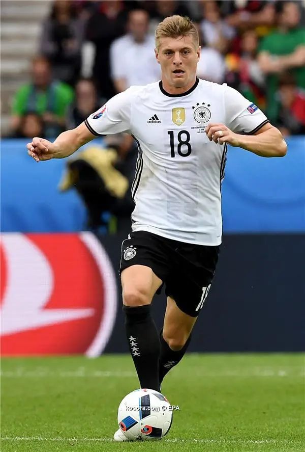 ?i=epa%2fsoccer%2f2016-06%2f2016-06-21%2f2016-06-21-05381934_epa