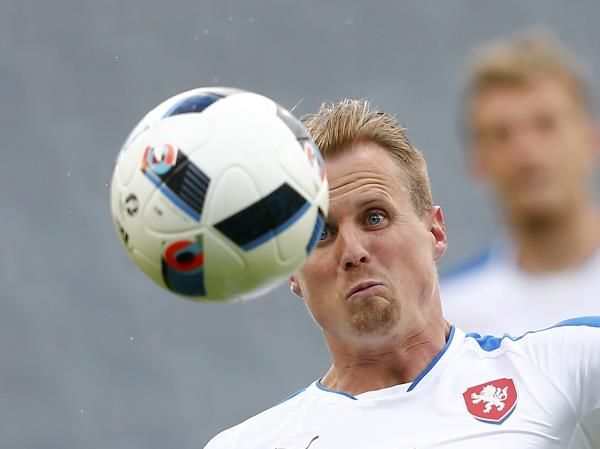 2016-06-01t171133z_1848948392_lr1ec611bqy75_rtrmadp_3_soccer-friendly-rus-cze_reuters