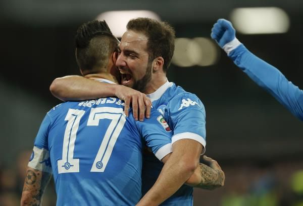 نابولي