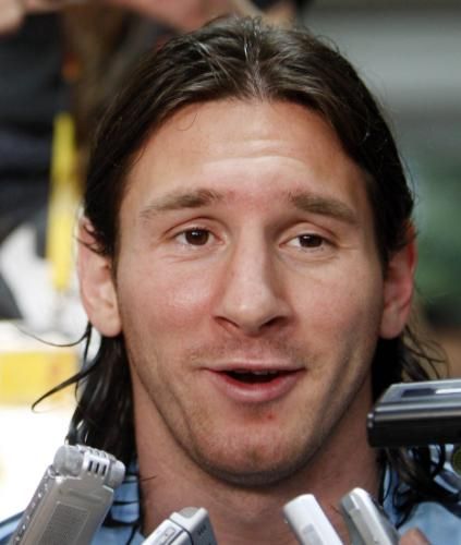 2008-08-09t114604z_01_olybri104_rtrnsrp_0_olympics-soccer-_reuters